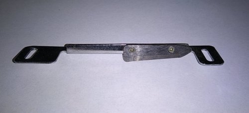 Винт крепления внешней лапки D33