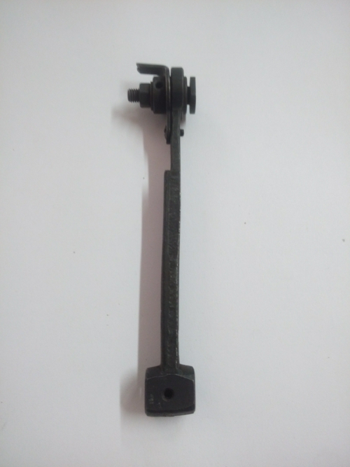 Винт 22T6-001A1b