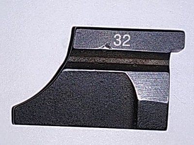 Колодка ножа S37200-001 32 мм