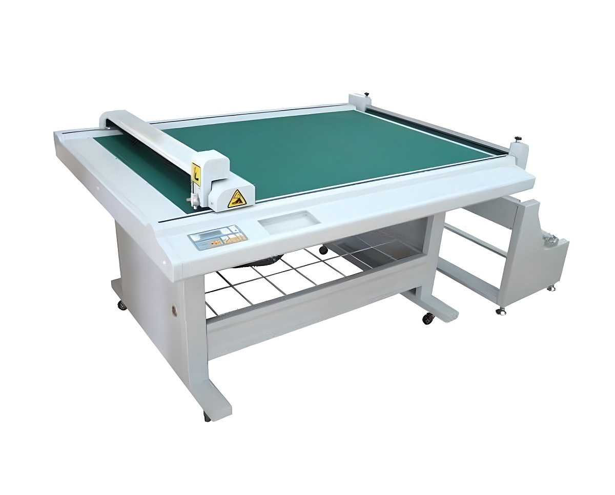Планшетный режущий плоттер Richpeace RP-TM1509