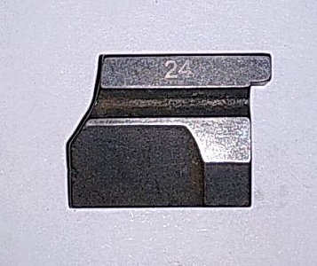 Колодка ножа S37196-001 24 мм