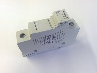 Корпус предохранителя 32A  10x38 3008021