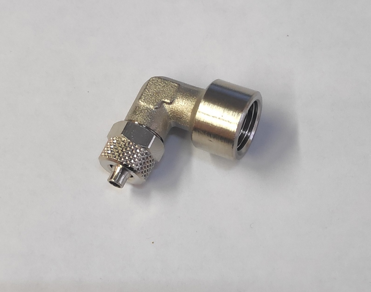 Переходник угловой для трубки ПВХ вн.1/4 CZ-R0640