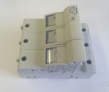 Блок предохранителей 50А 3008025 14x51 мм