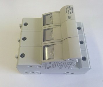 Блок предохранителей 50А 3008025 14x51 мм