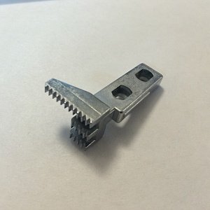 401-31335 Нижний транспортер задний на Juki MO-50E